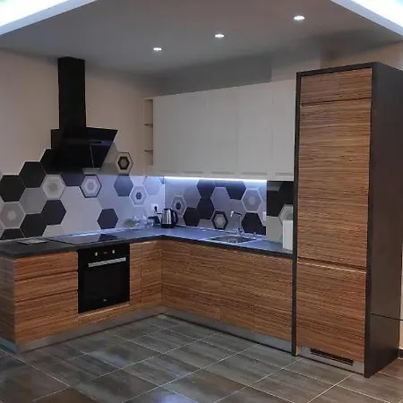 Penthouse Pazari I Ri Apartment
