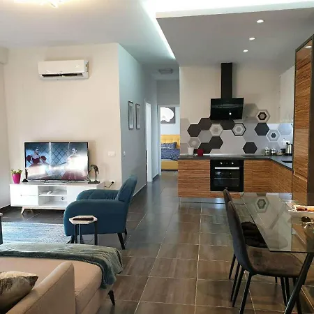 Penthouse Pazari I Ri *