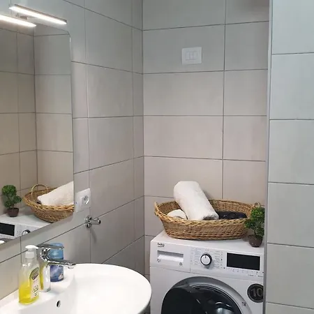 Penthouse Pazari I Ri * Tirana