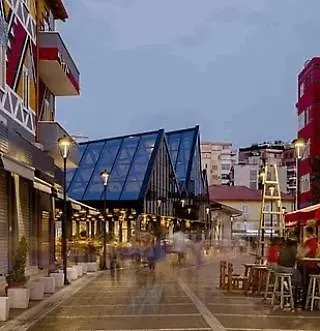 Penthouse Pazari I Ri Apartment *